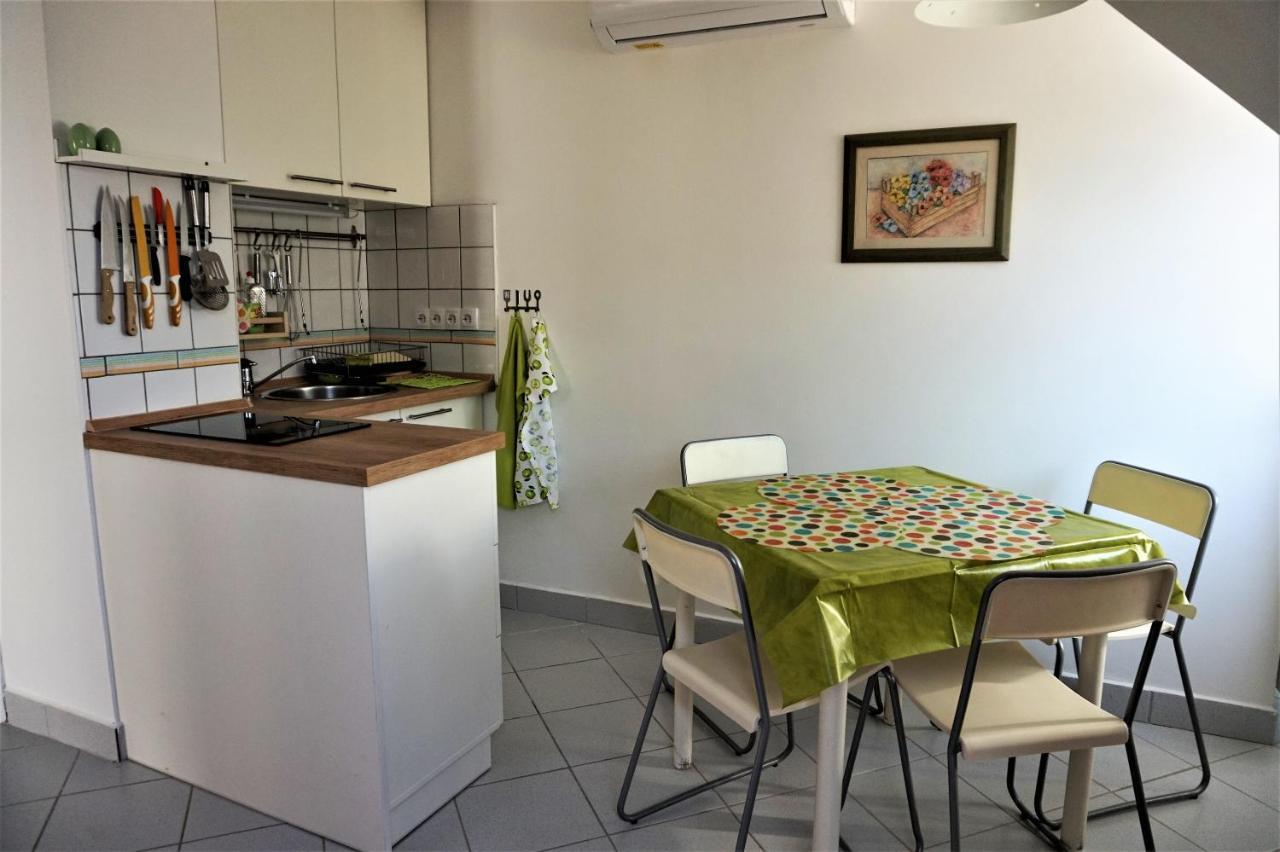 Nefelejcs Apartmanhaz Gyenesdiás Εξωτερικό φωτογραφία