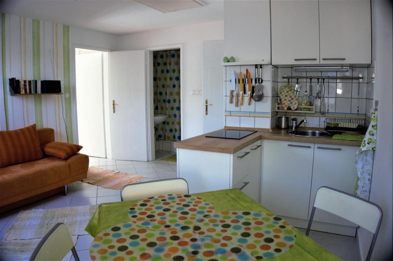 Nefelejcs Apartmanhaz Gyenesdiás Εξωτερικό φωτογραφία