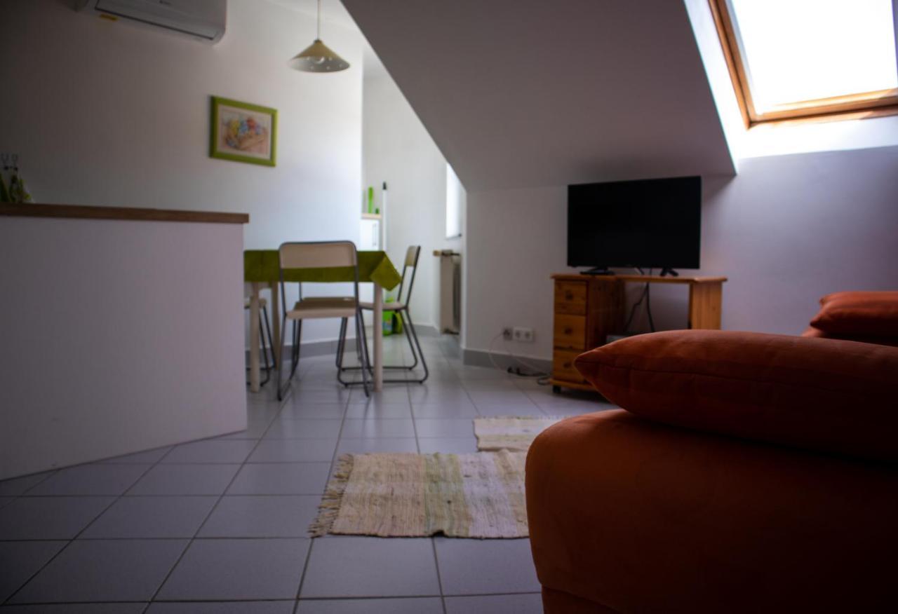 Nefelejcs Apartmanhaz Gyenesdiás Εξωτερικό φωτογραφία